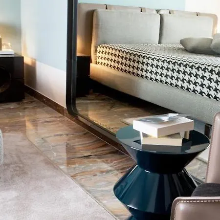 Villa Npp 23 Sleeps 12 Rome